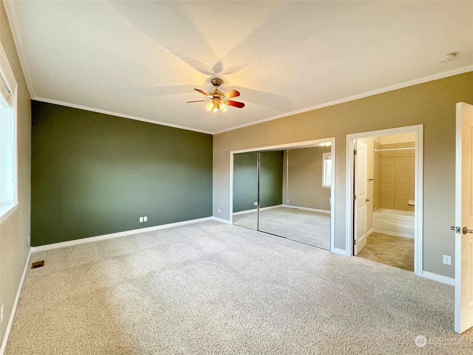 53 Heron Way Unit: 14A
