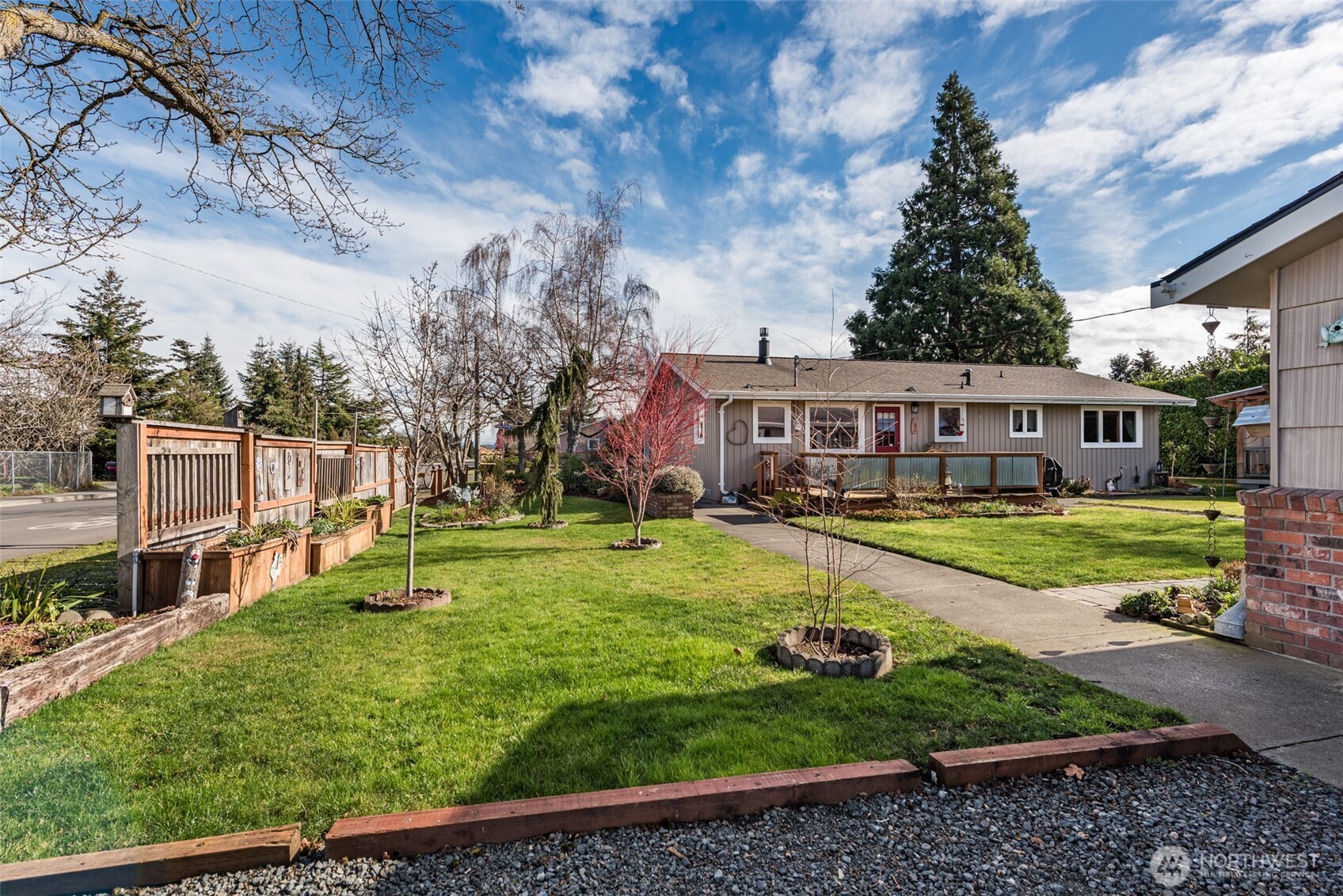 433 N Knapman Avenue