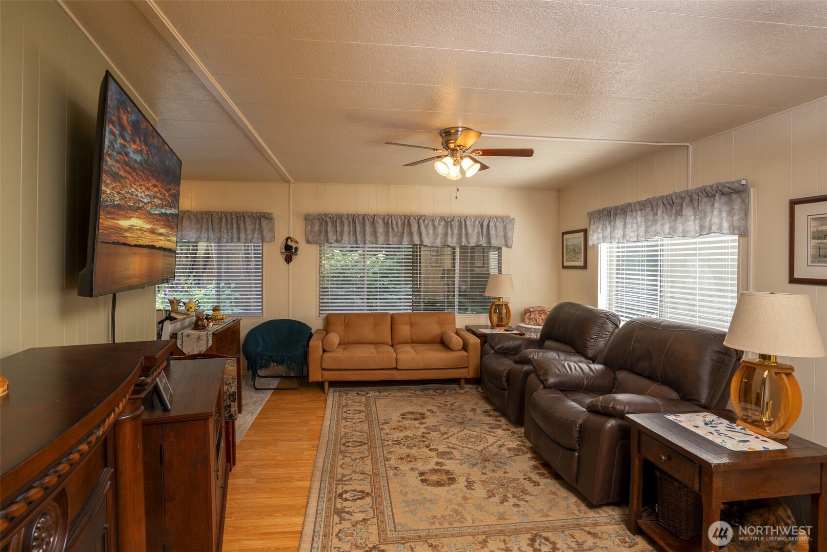 417 Dungeness Meadows