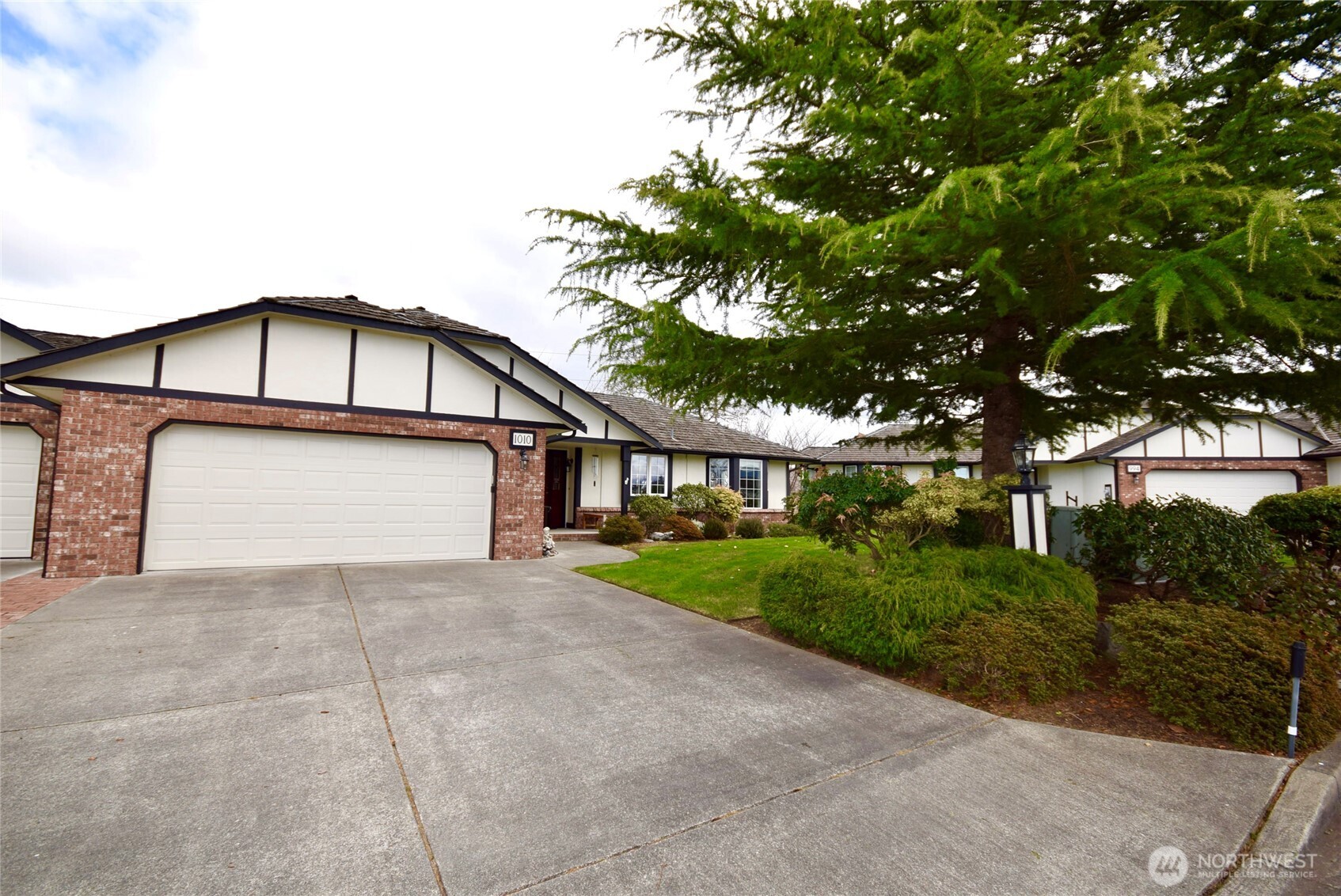 1010 Littlejohn Way