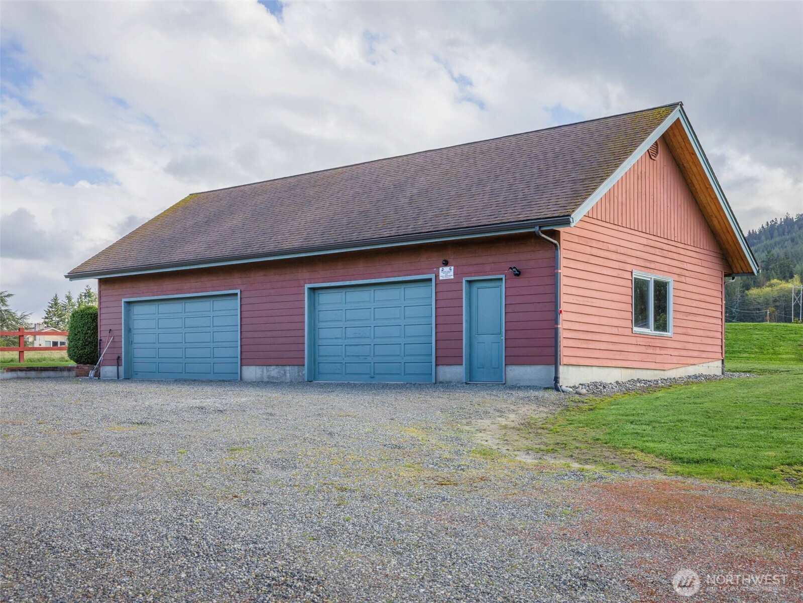 2594 Happy Valley Road