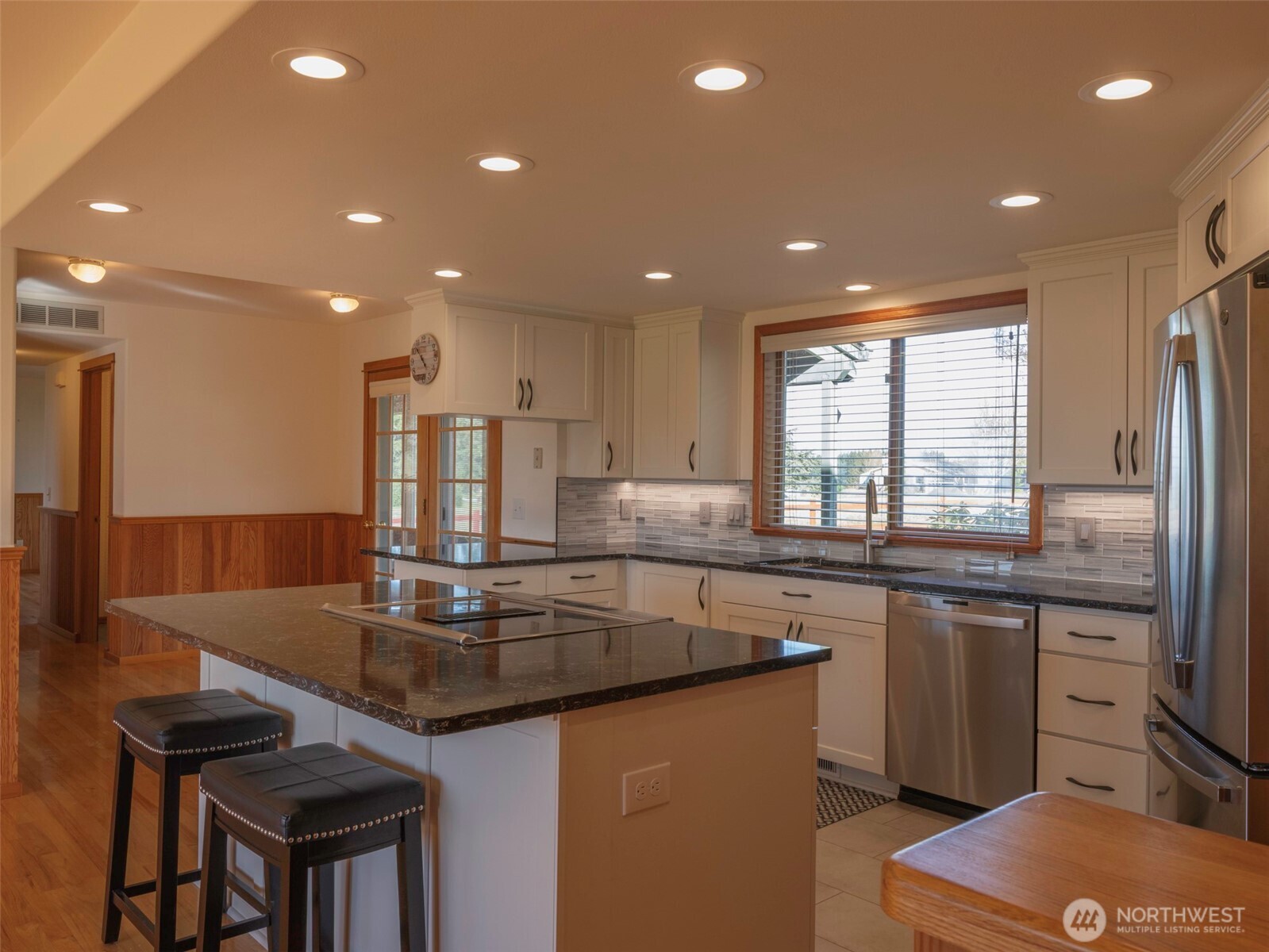 2594 Happy Valley Road