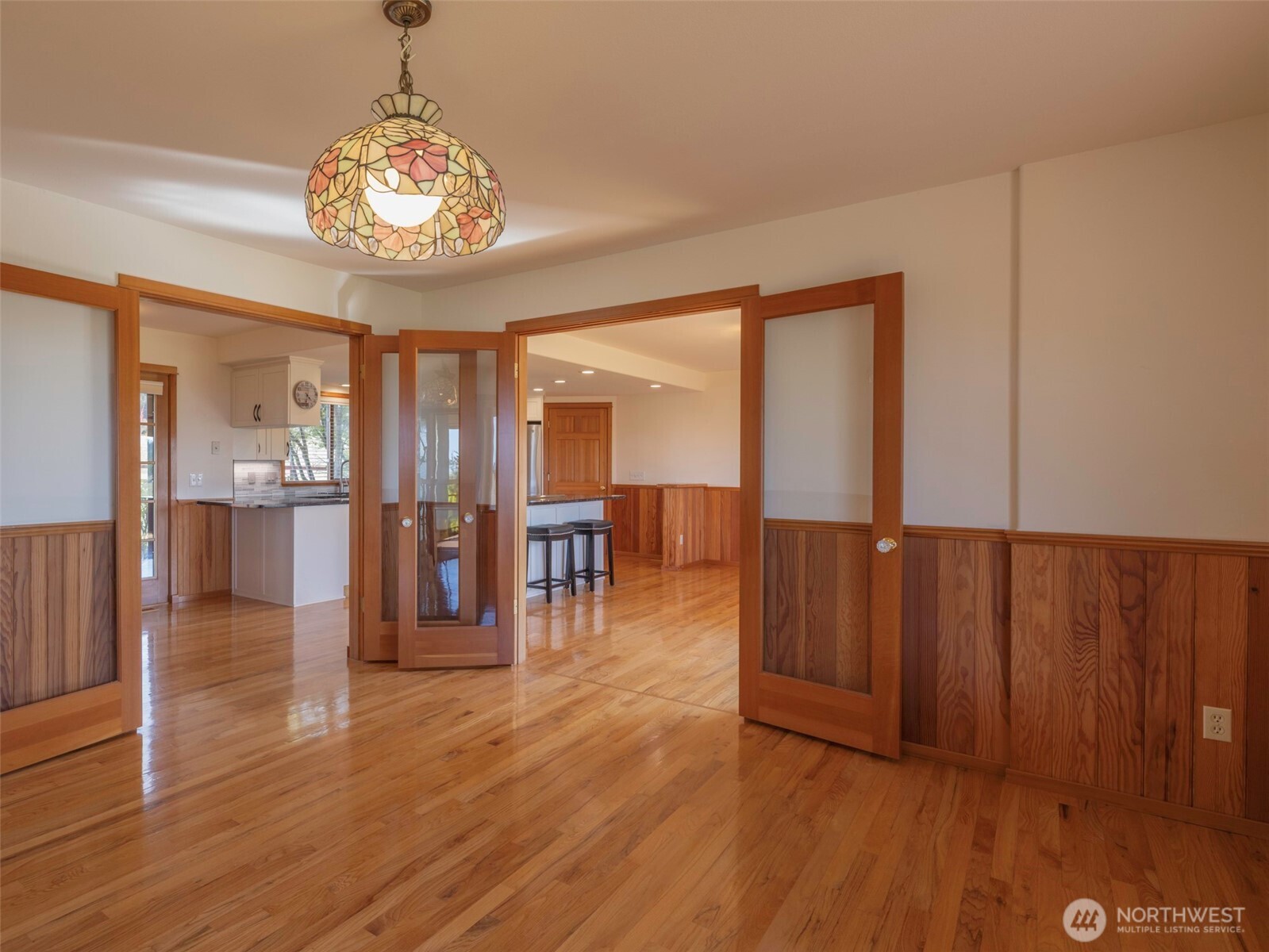 2594 Happy Valley Road