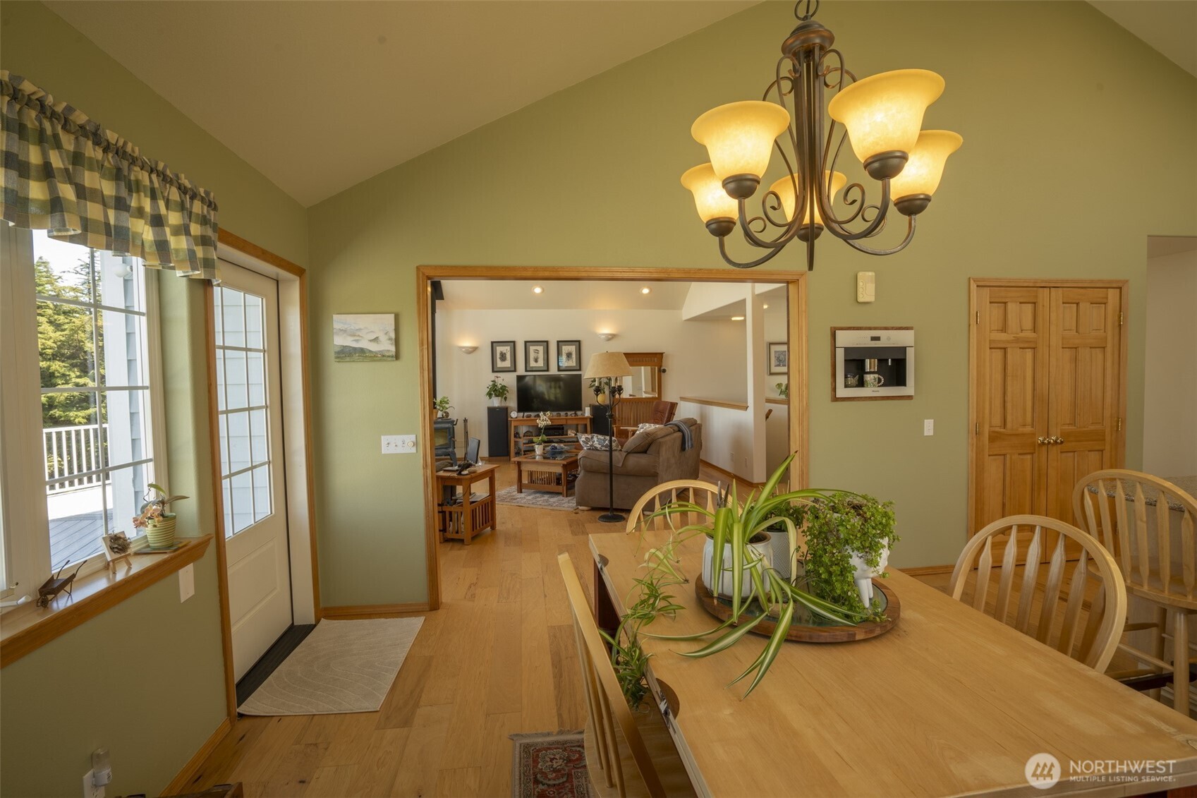 162 W Nelson Road