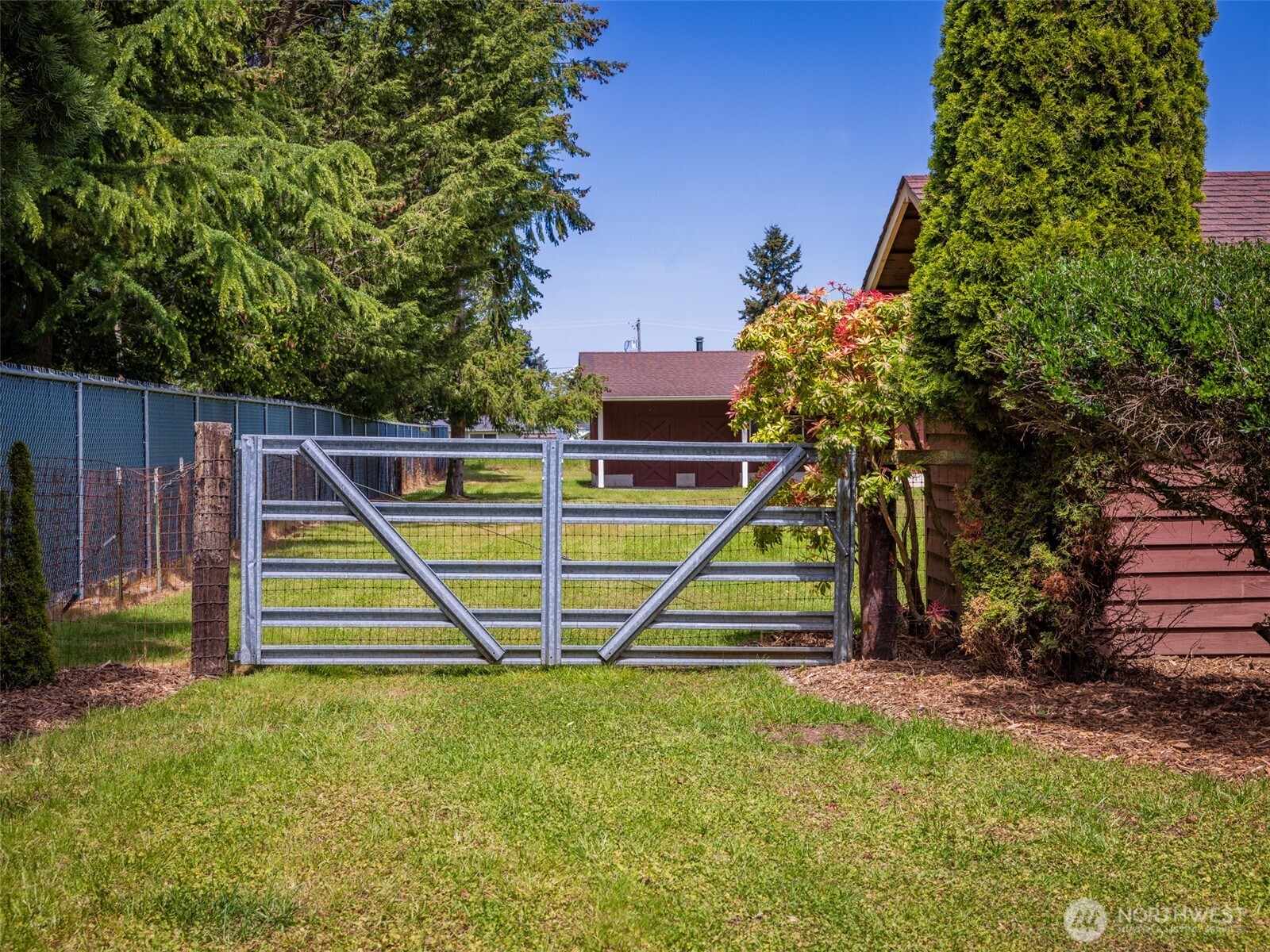 52 W Pheasant Lane