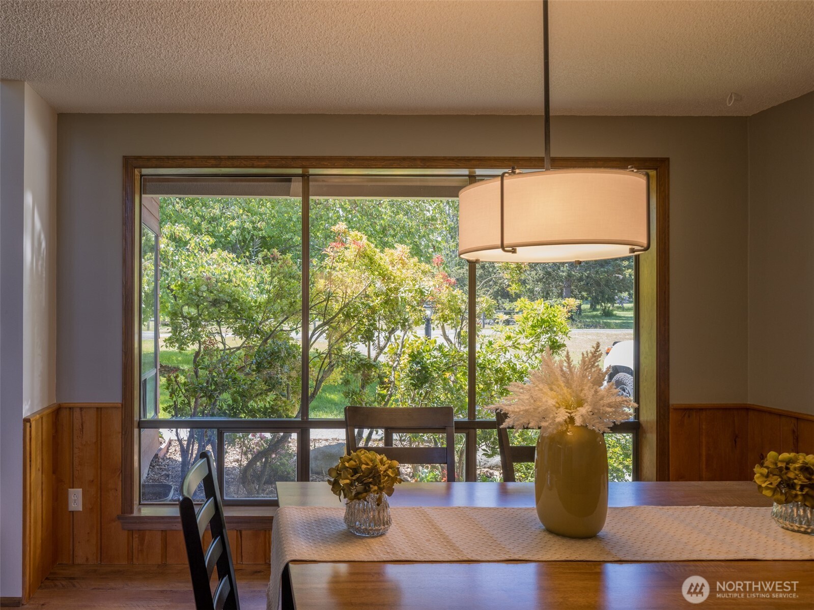 52 W Pheasant Lane