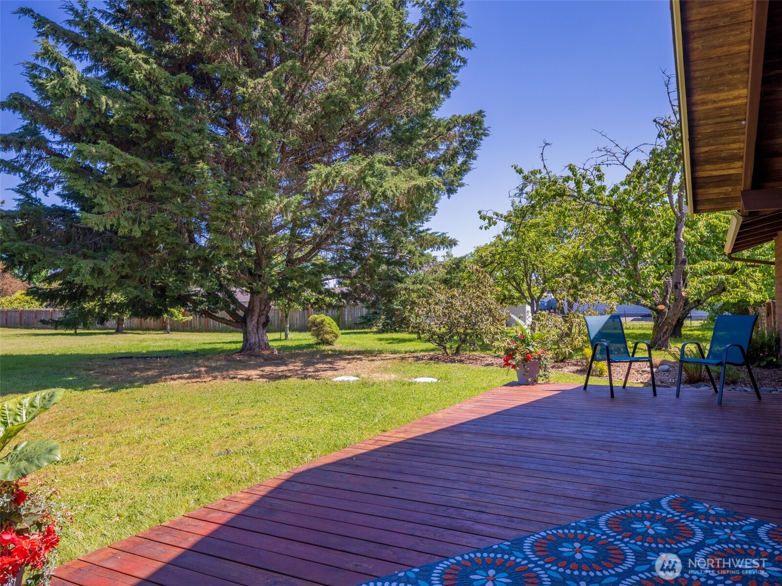 52 W Pheasant Lane