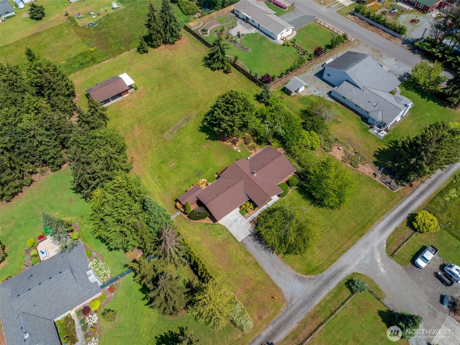 52 W Pheasant Lane
