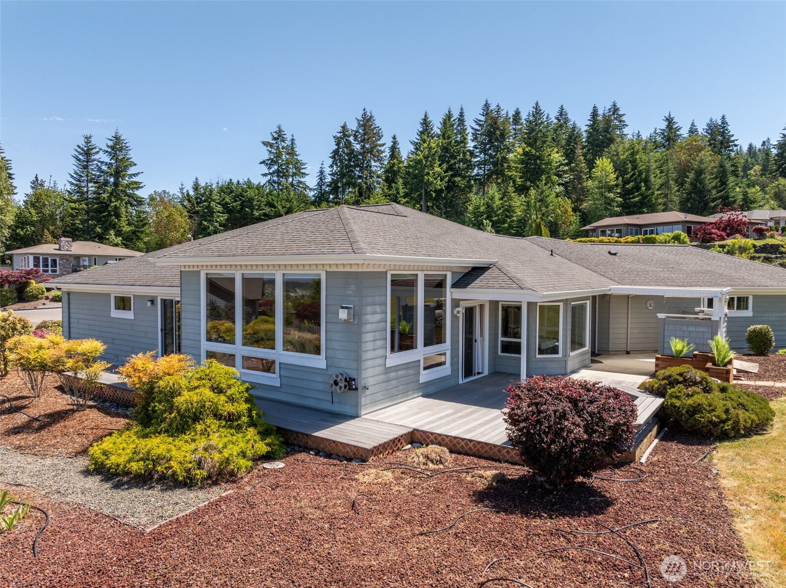 220 Amethyst Drive