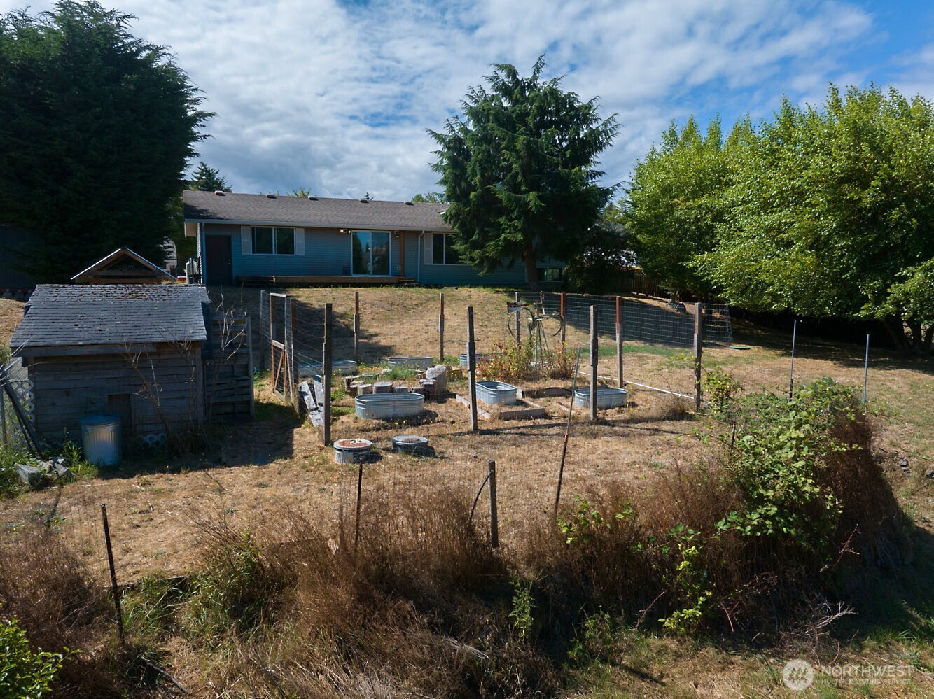 61 E Robert Place