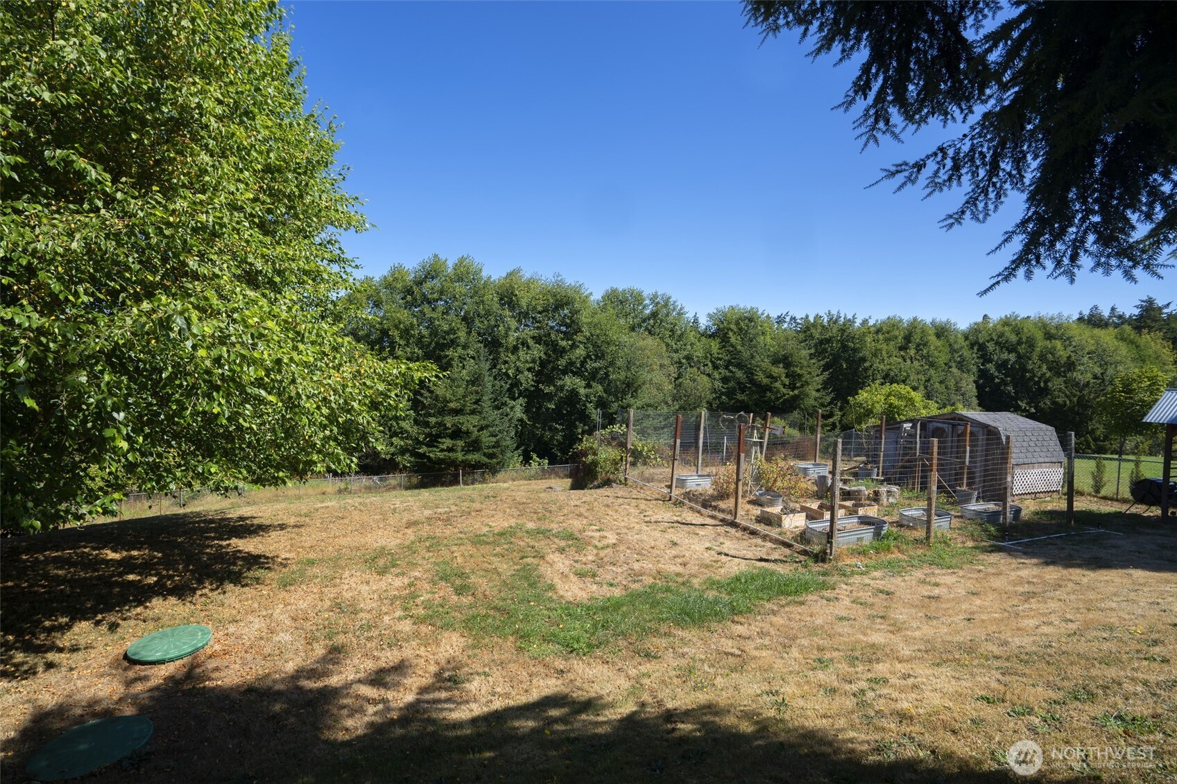 61 E Robert Place