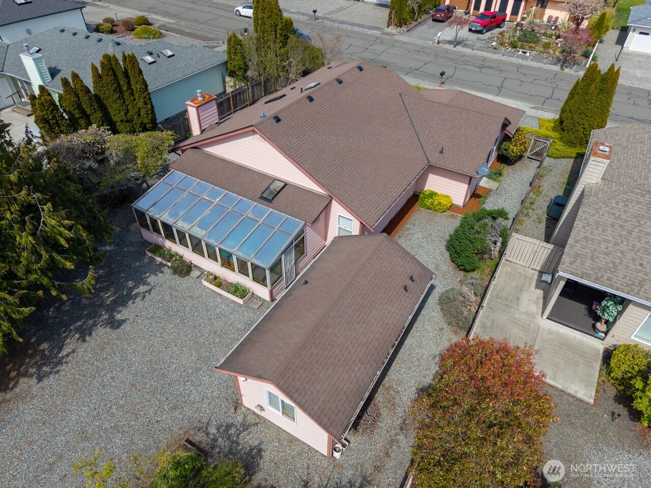 861 E Spruce