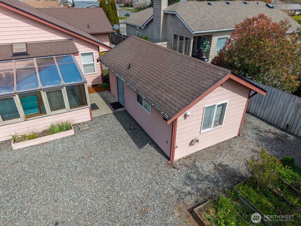 861 E Spruce