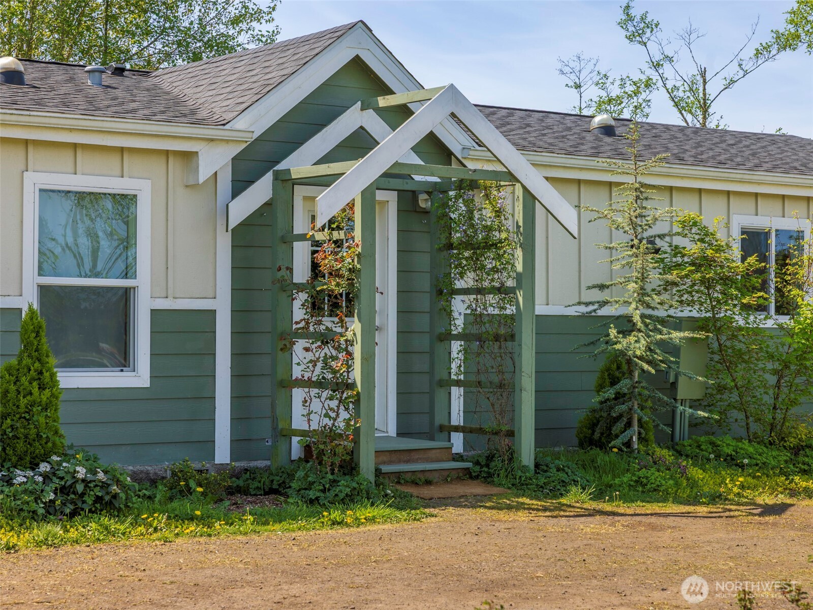 274192 E Hwy 101