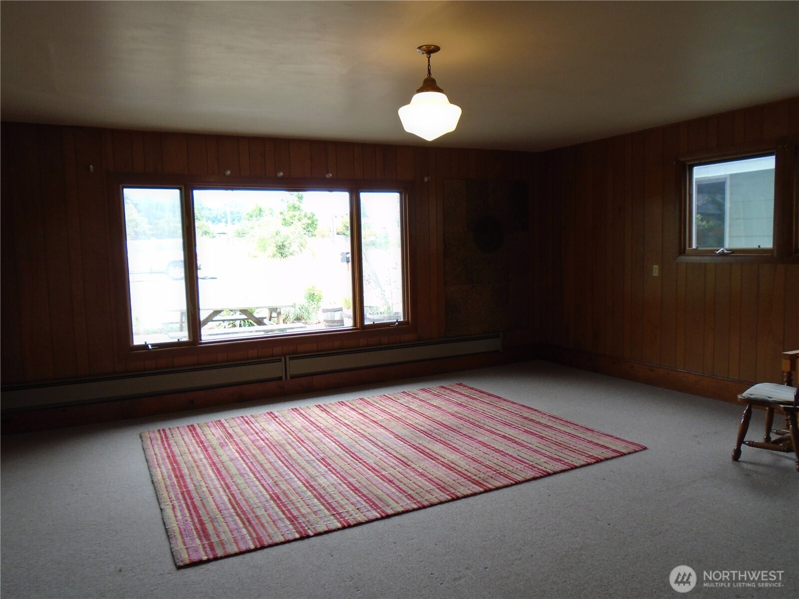 402 W Maple Street
