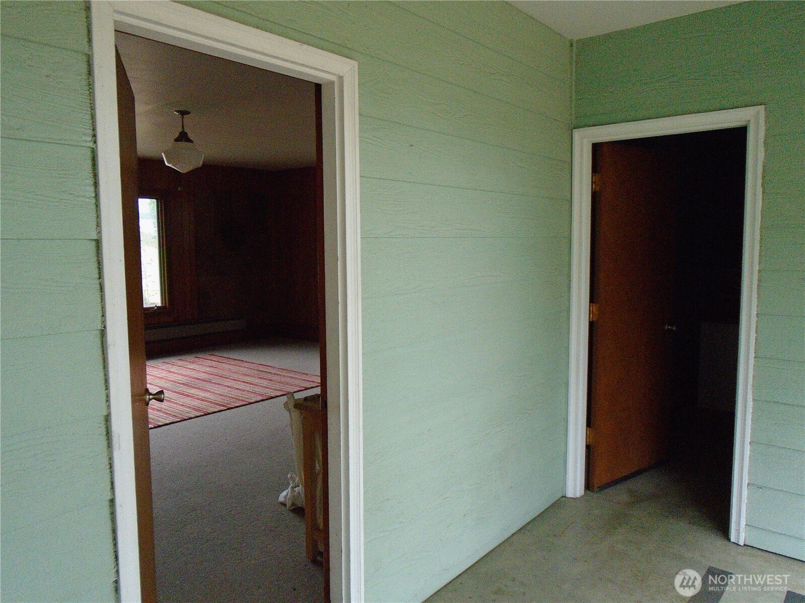 402 W Maple Street
