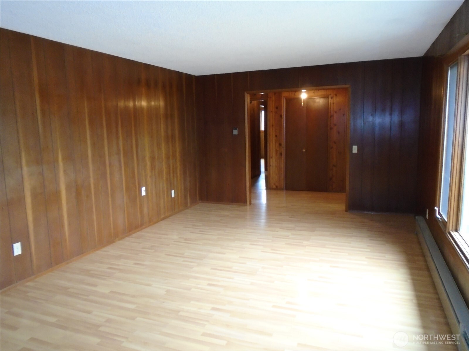 402 W Maple Street