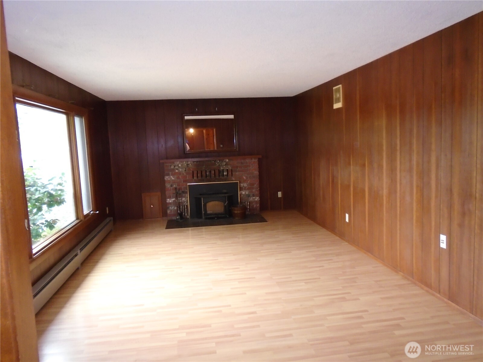 402 W Maple Street