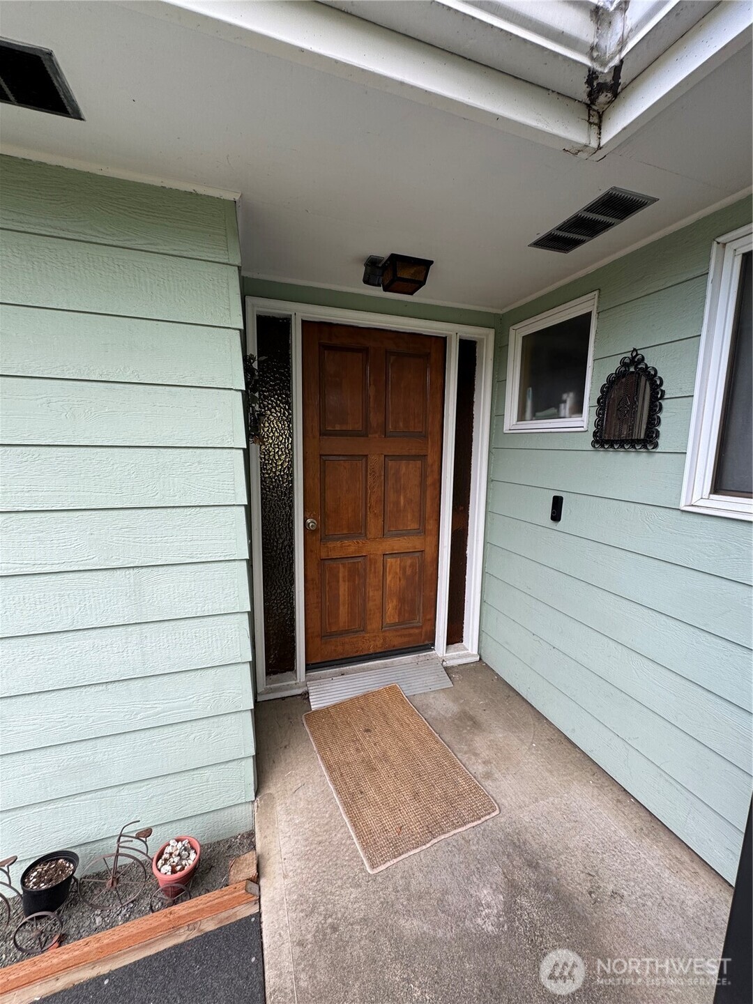 402 W Maple Street