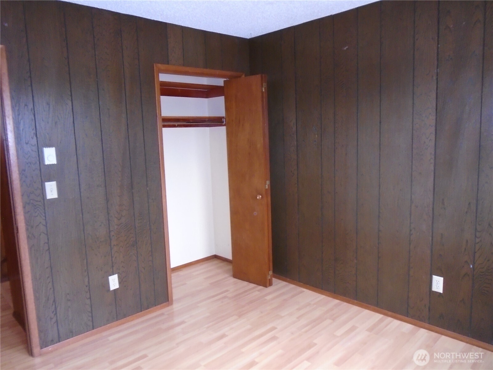 402 W Maple Street