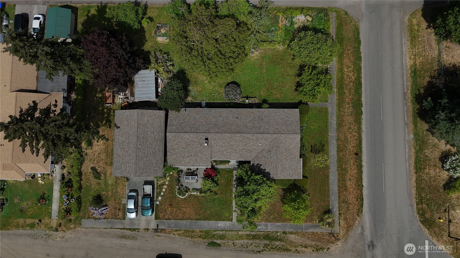 402 W Maple Street