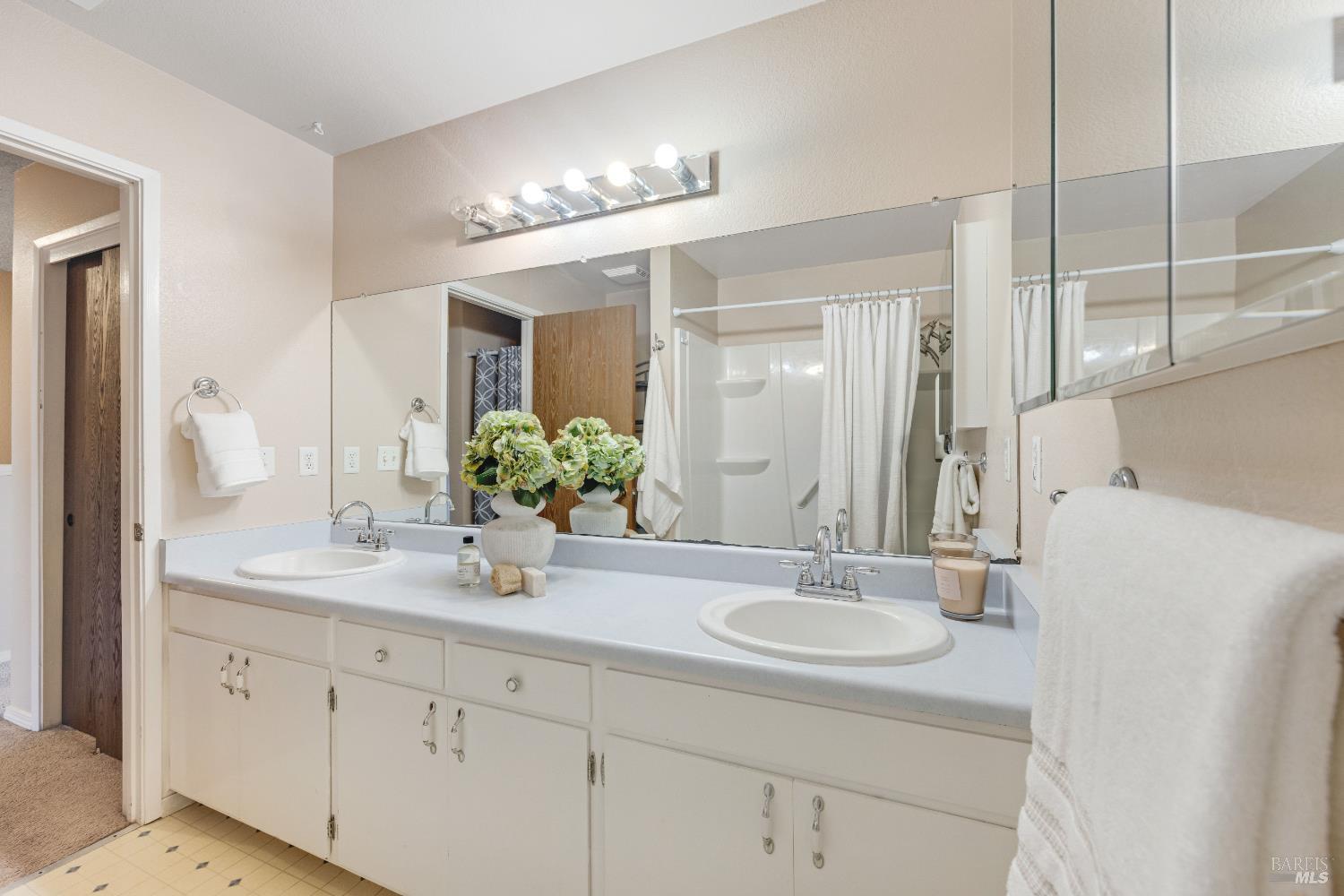 5061 Country Club Drive