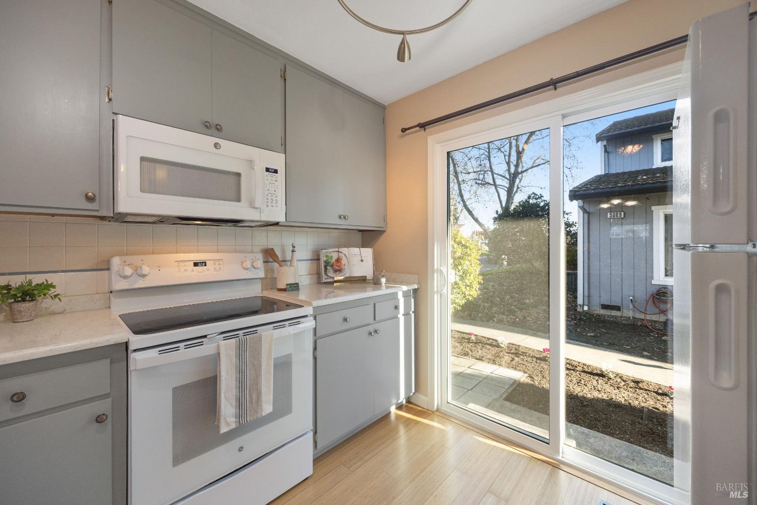 5061 Country Club Drive