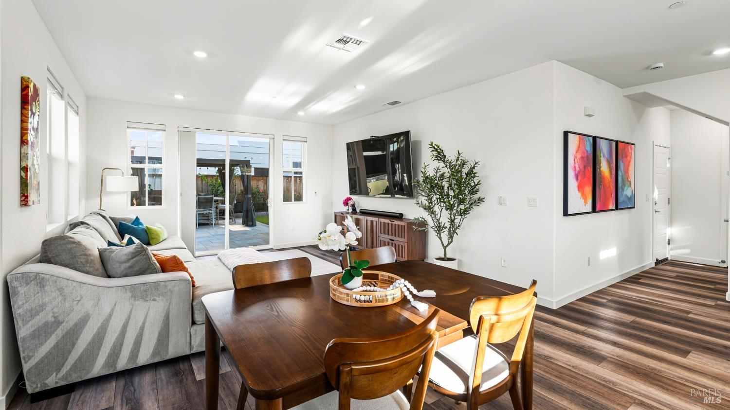 314 Caulfield Lane