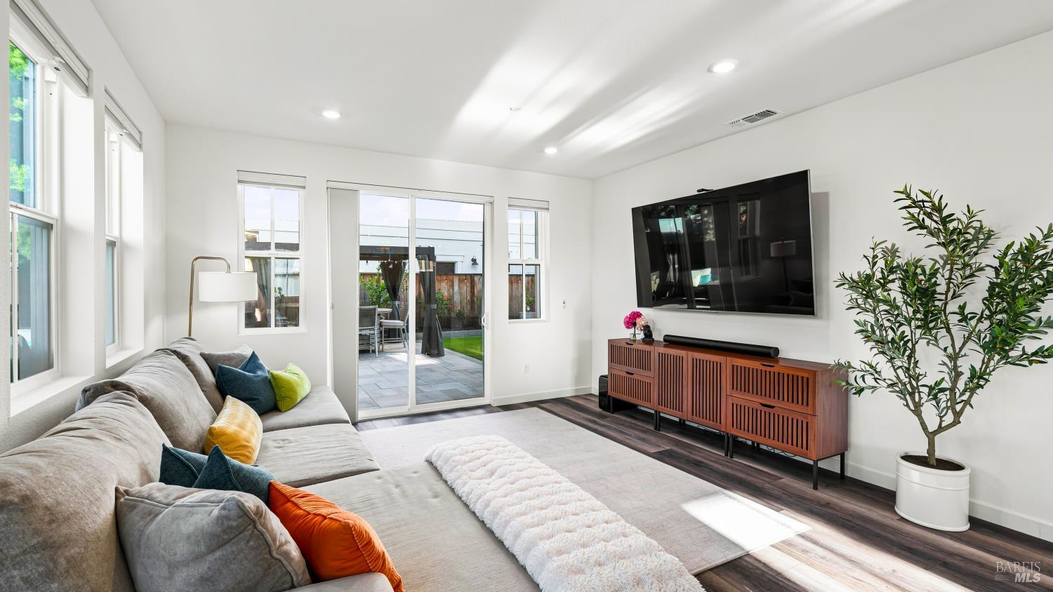 314 Caulfield Lane