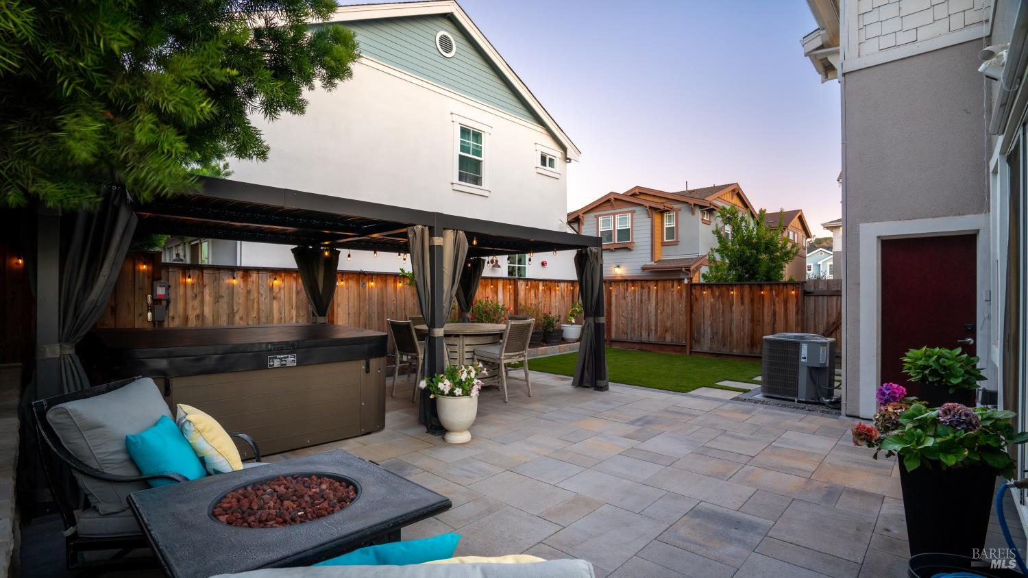 314 Caulfield Lane