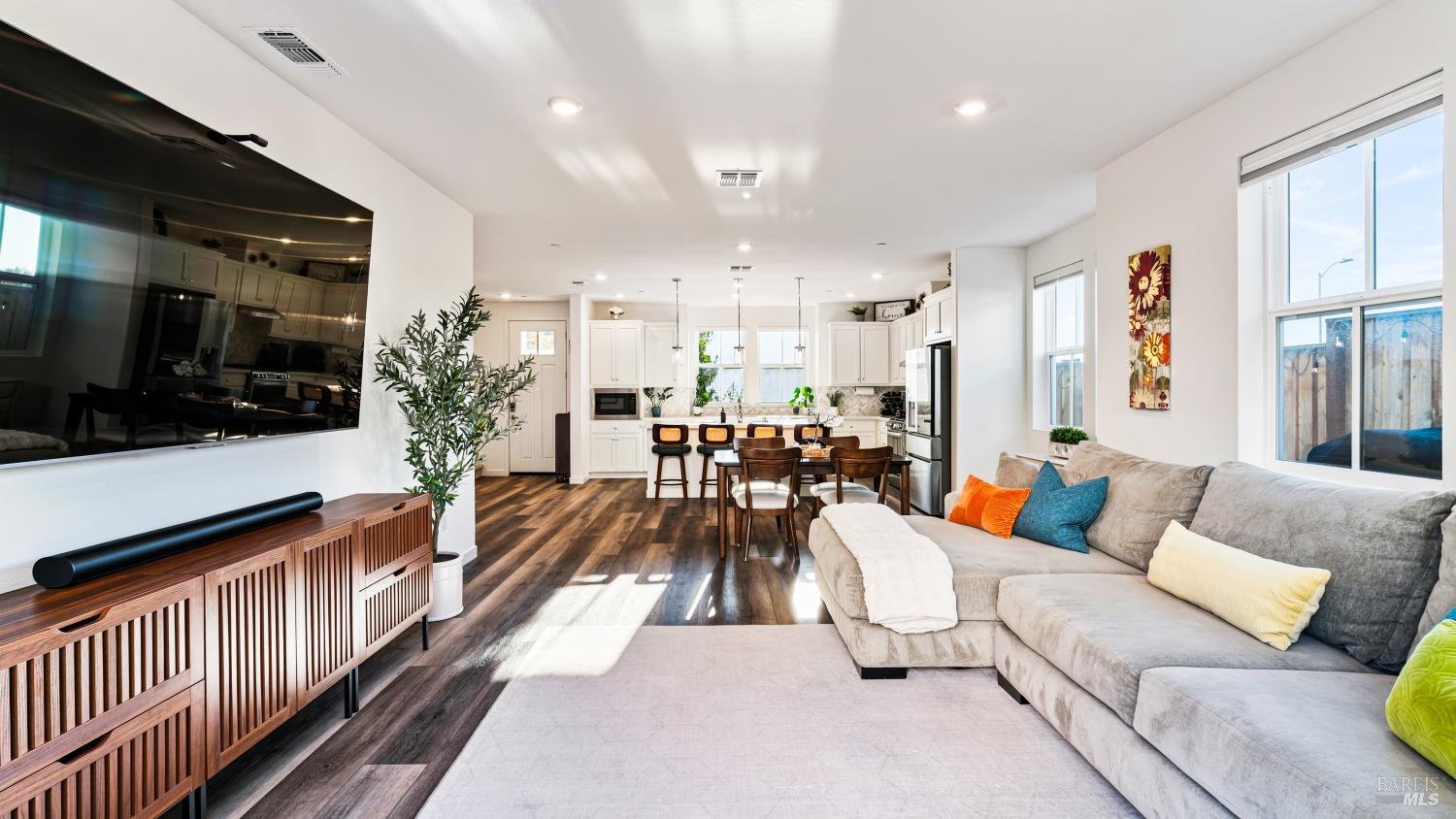 314 Caulfield Lane