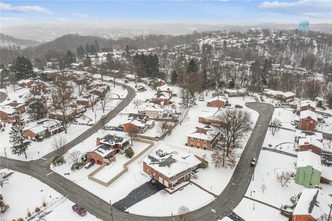 1335 Knollwood Drive