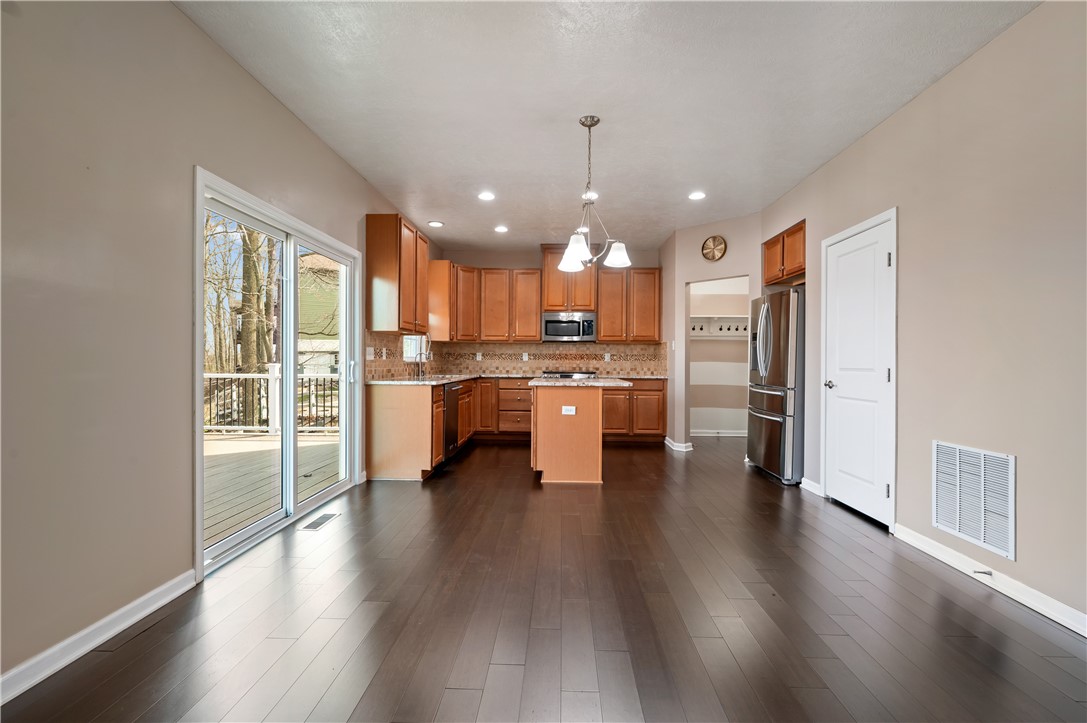 513 Saddle Ridge Drive