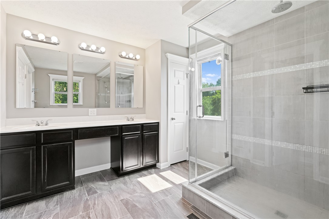 6476 Lindsey Lane