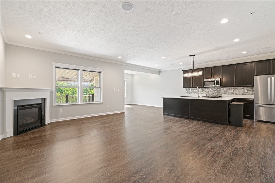6476 Lindsey Lane