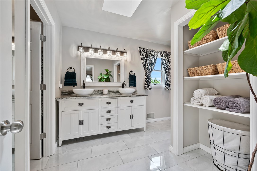 15 Penntowne Drive