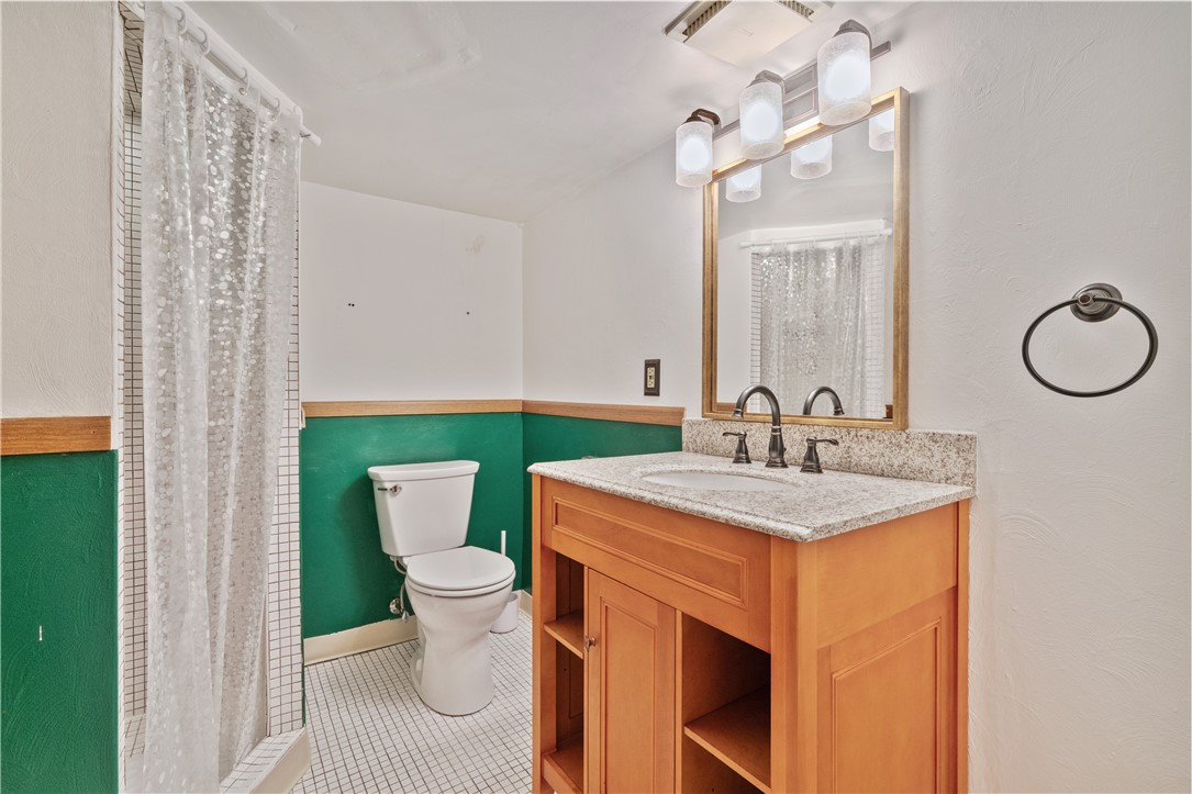 306 Knollview Drive