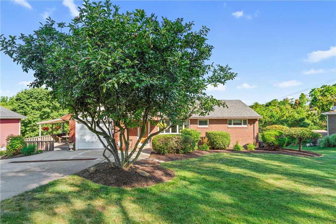 306 Knollview Drive