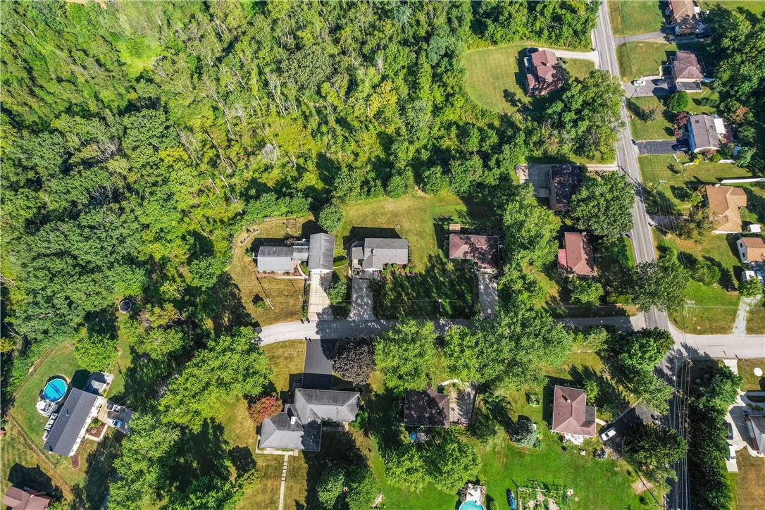 306 Knollview Drive