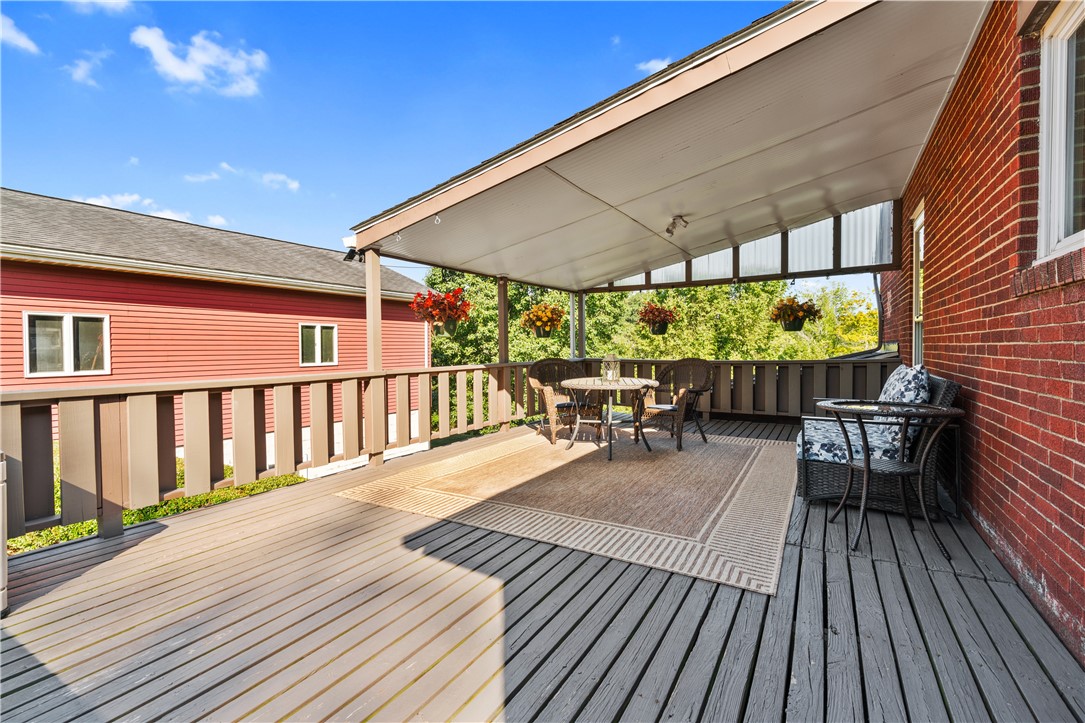 306 Knollview Drive