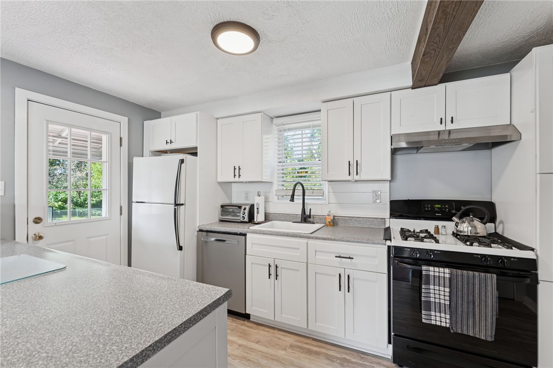 4052 Greensburg Pike