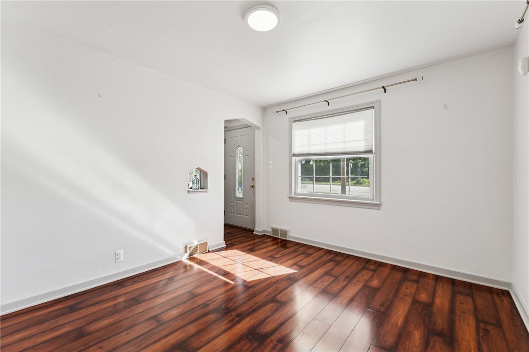 4052 Greensburg Pike