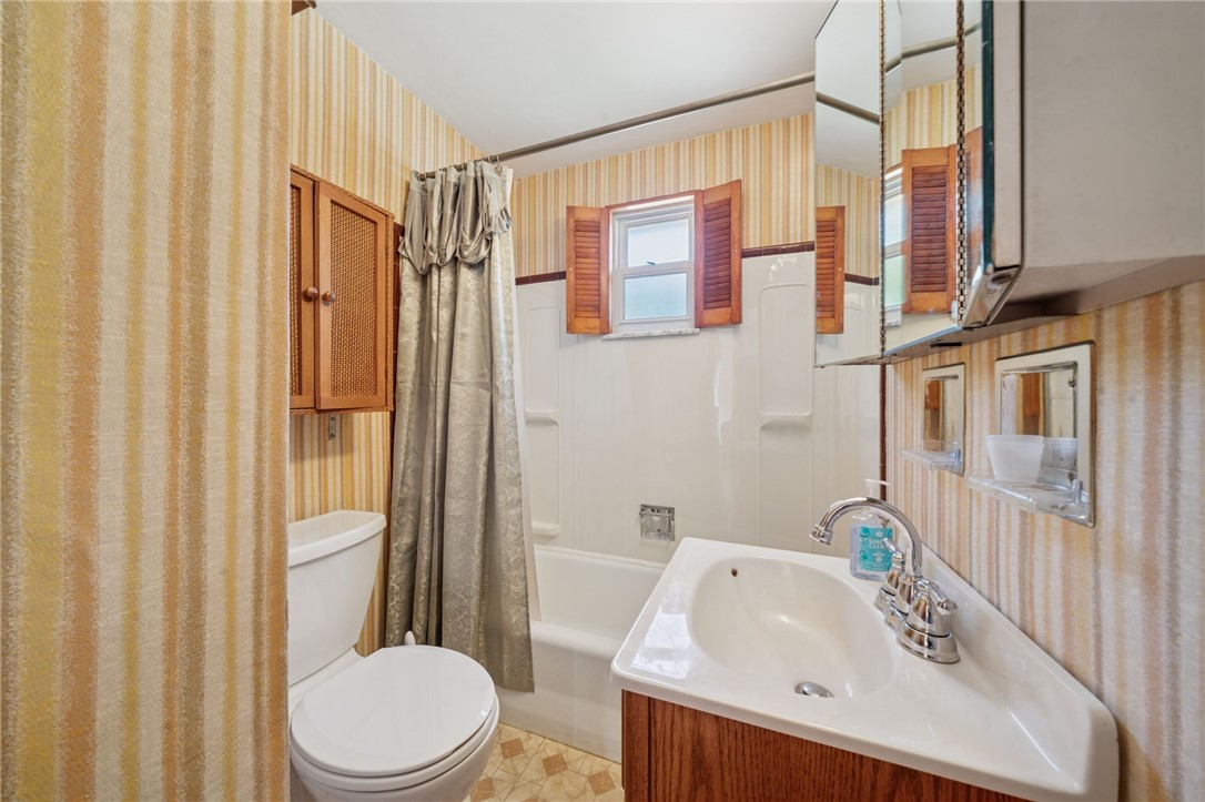 425 Valleyview Drive