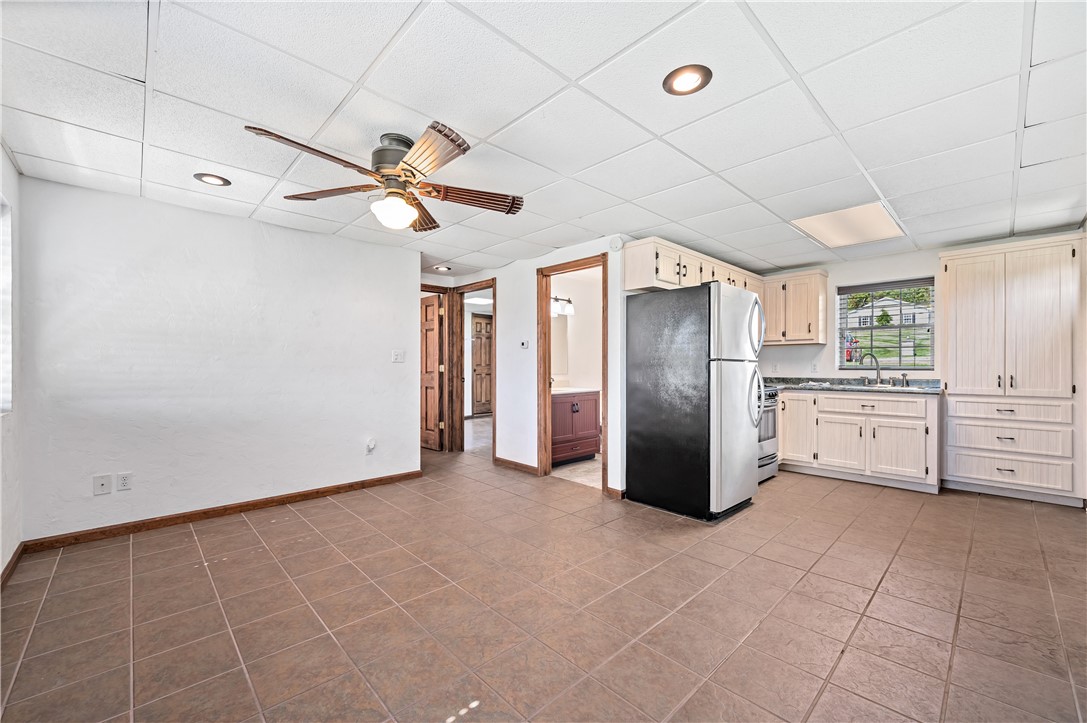 2118 Spooky Hollow