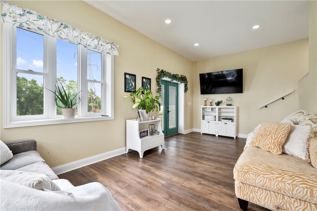 1217 Old Leechburg Road