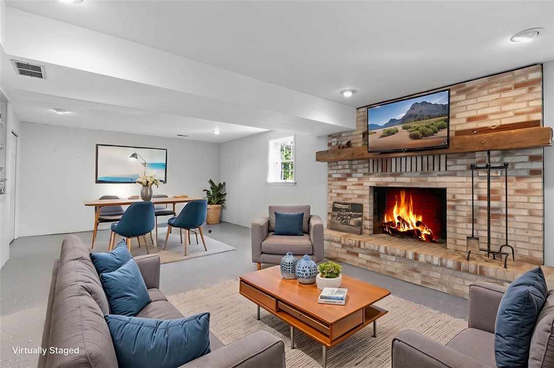4115 Dundee Dr