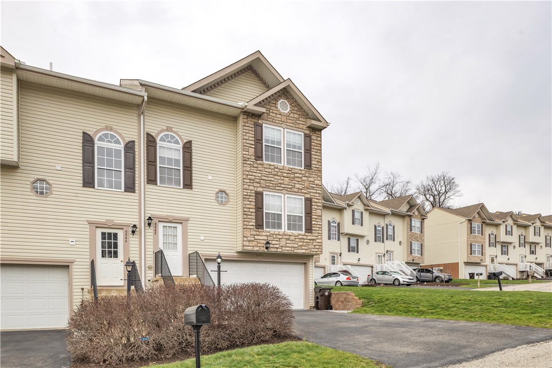 6442 Lindsey Lane