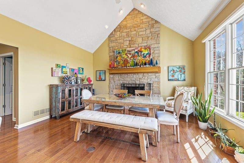 4097 Manor Oaks Court