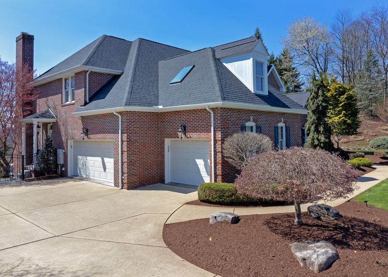 4097 Manor Oaks Court