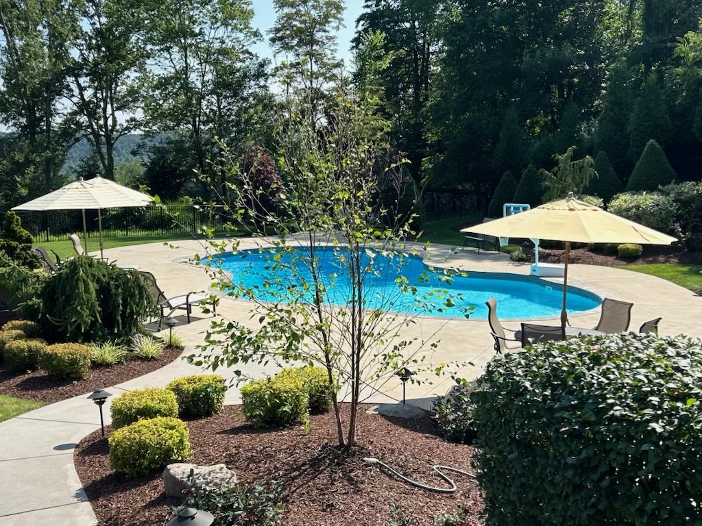 4097 Manor Oaks Court
